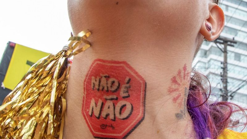 Tendal da Lapa recebe ensaio de punk rock com samba em evento gratuito