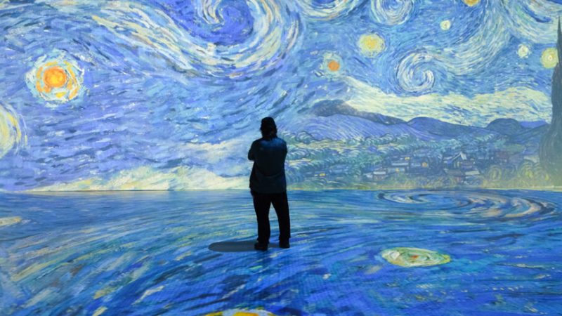 Exposição imersiva Beyond Van Gogh chega ao Brasil