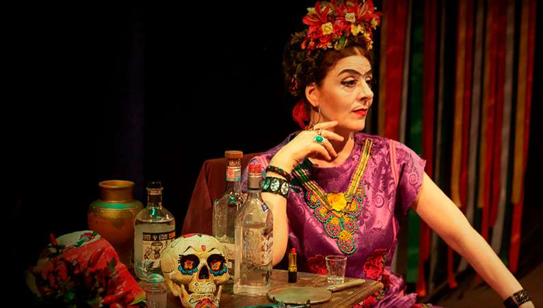 “Frida Kahlo – Viva la Vida” em sessão única no Teatro Sérgio Cardoso